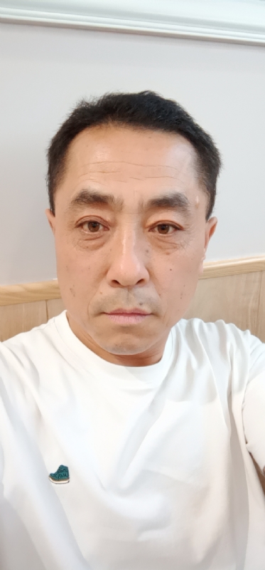 大漠孤烟的第一张照片--咸阳中老年相亲网